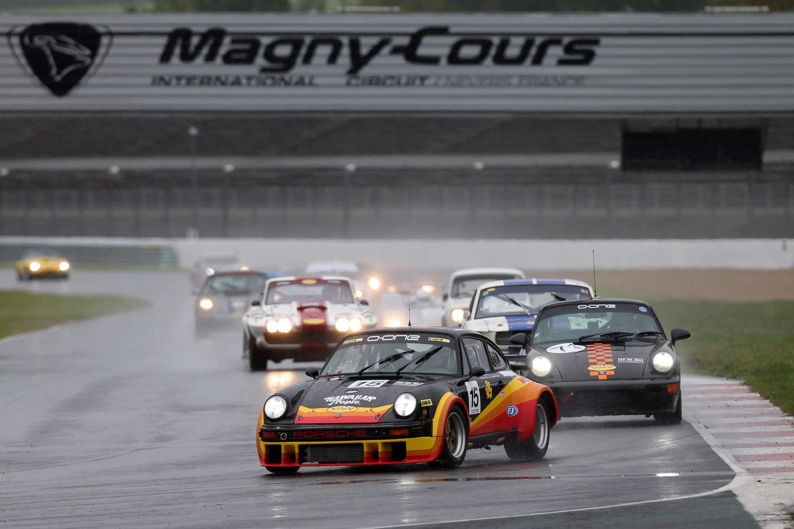 6H de Magny-Cours : Les VHC de retour en piste – Jean-Claude Andruet et Henri Leconte sur le podium