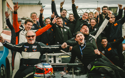 DÉCOUVREZ LE PODIUM 2025 ET LE CALENDRIER V DE V SPORTS 2026 !